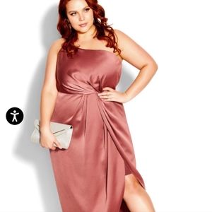City Chic Sensual dress color Woodrose. Size xxl